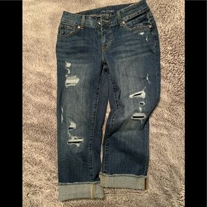 Maurices distressed Capri
